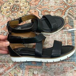 Sofft Reston Sandals! Black, size 7.5. Worn once!